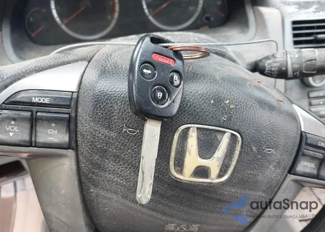 2009 Honda Accord 2.4 Lx from USA, damaged, VIN 1HGCP26319A181902
